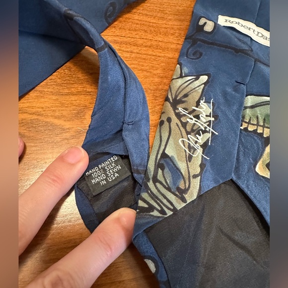 Vintage Robert Daskal Handpainted Silk Tie – Blue w/ Dinosaurs - Picture 4 of 4